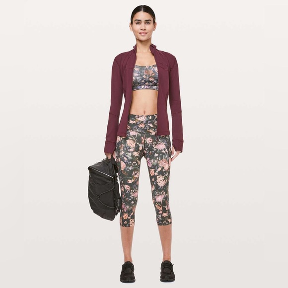 Lululemon Fast & Free Crop II *Nulux 19" Size 6 Frosted Rose Multi - Picture 3 of 10